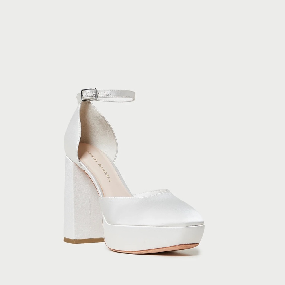 Loeffler Randall Selina Cream Closed-Toe Platform NWT